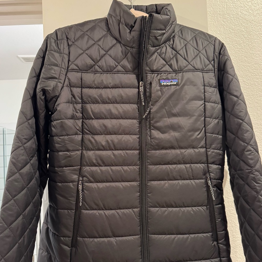 Women’s Patagonia jacket size medium new with tags